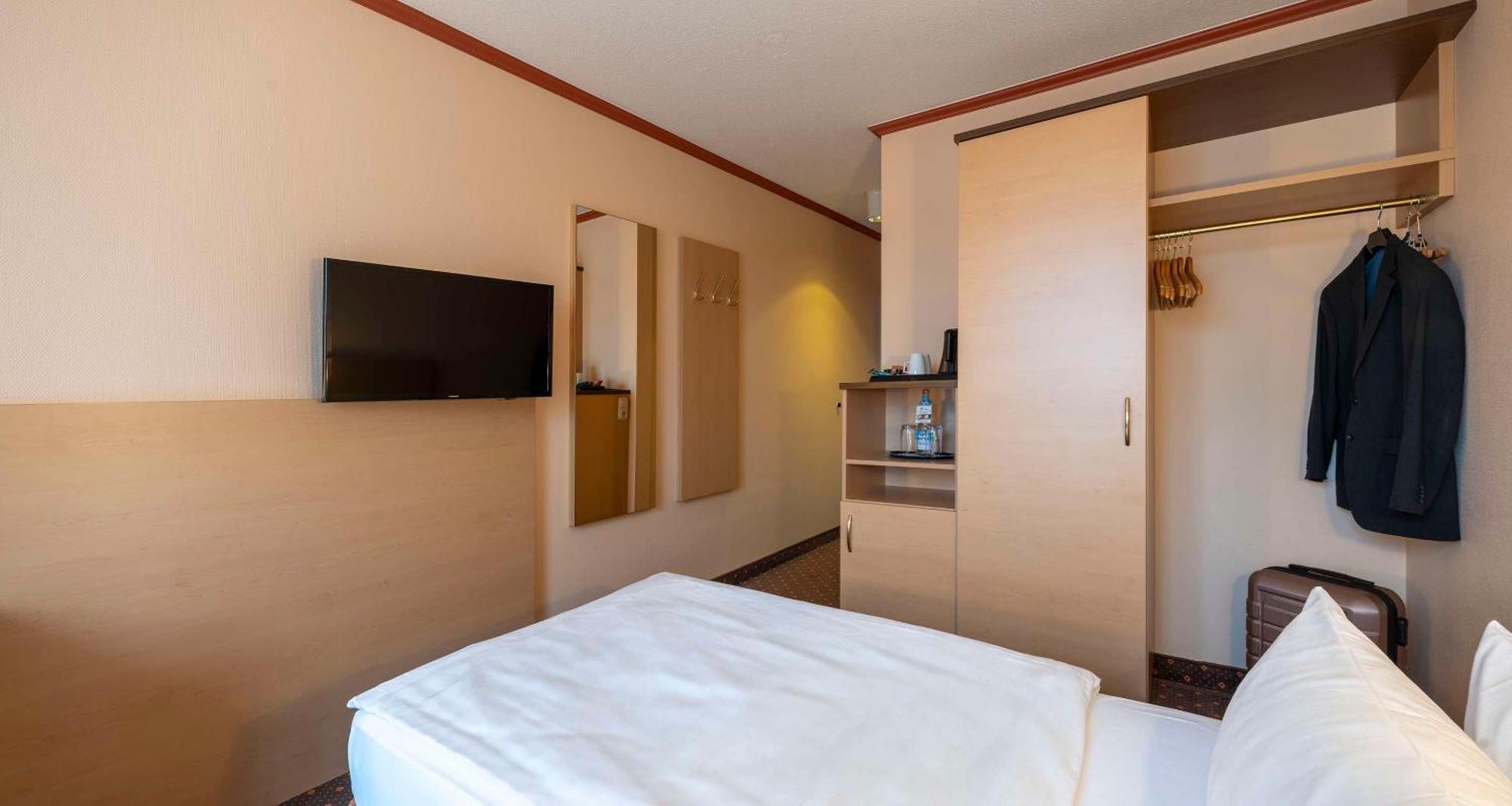 Sure By Western Hilden-düsseldorf Hotel 4*